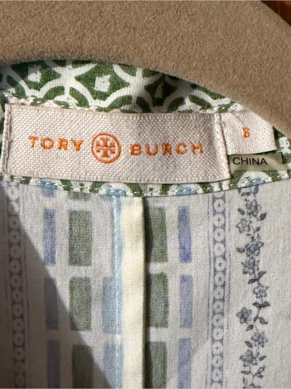 EUC Tory Burch Short-Sleeve Floral Botanical Women’s Shirt - Size 6
